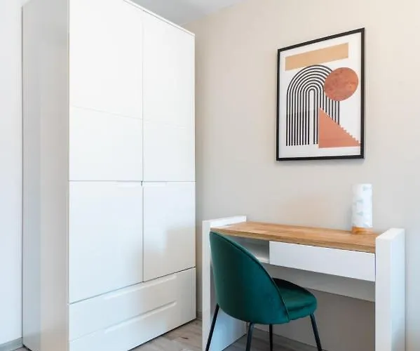 Apartment Long Street